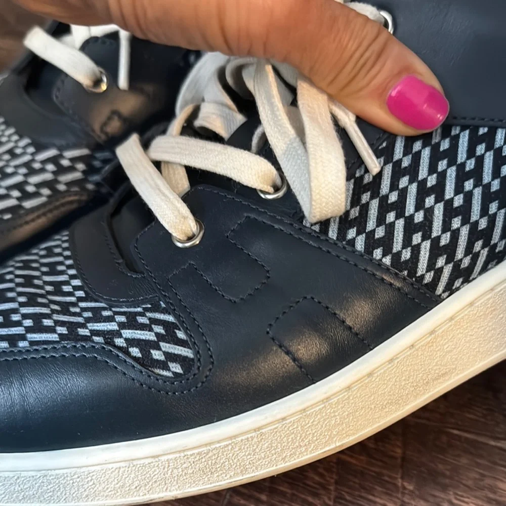 Hermes Navy and White Men's Sneakers - Picture 4 of 5